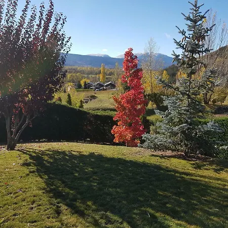 Casa Con Jardin Y Piscina.